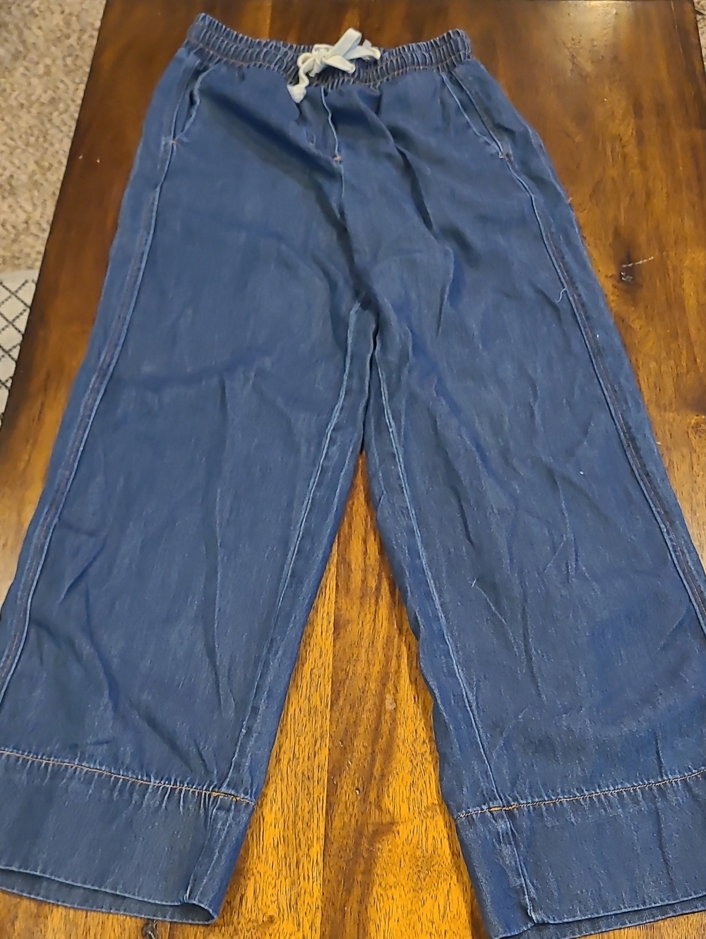 Velvet Heart lightweight drawstring wide-leg Barrel pants Size Small.